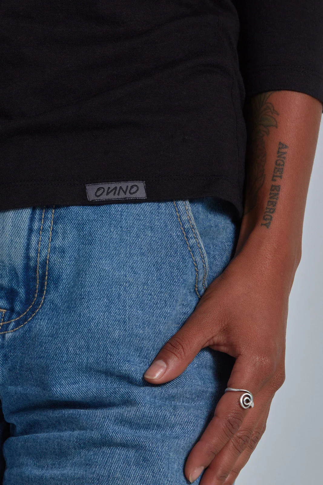 ONNO long sleeve bamboo t-shirt - Image 10